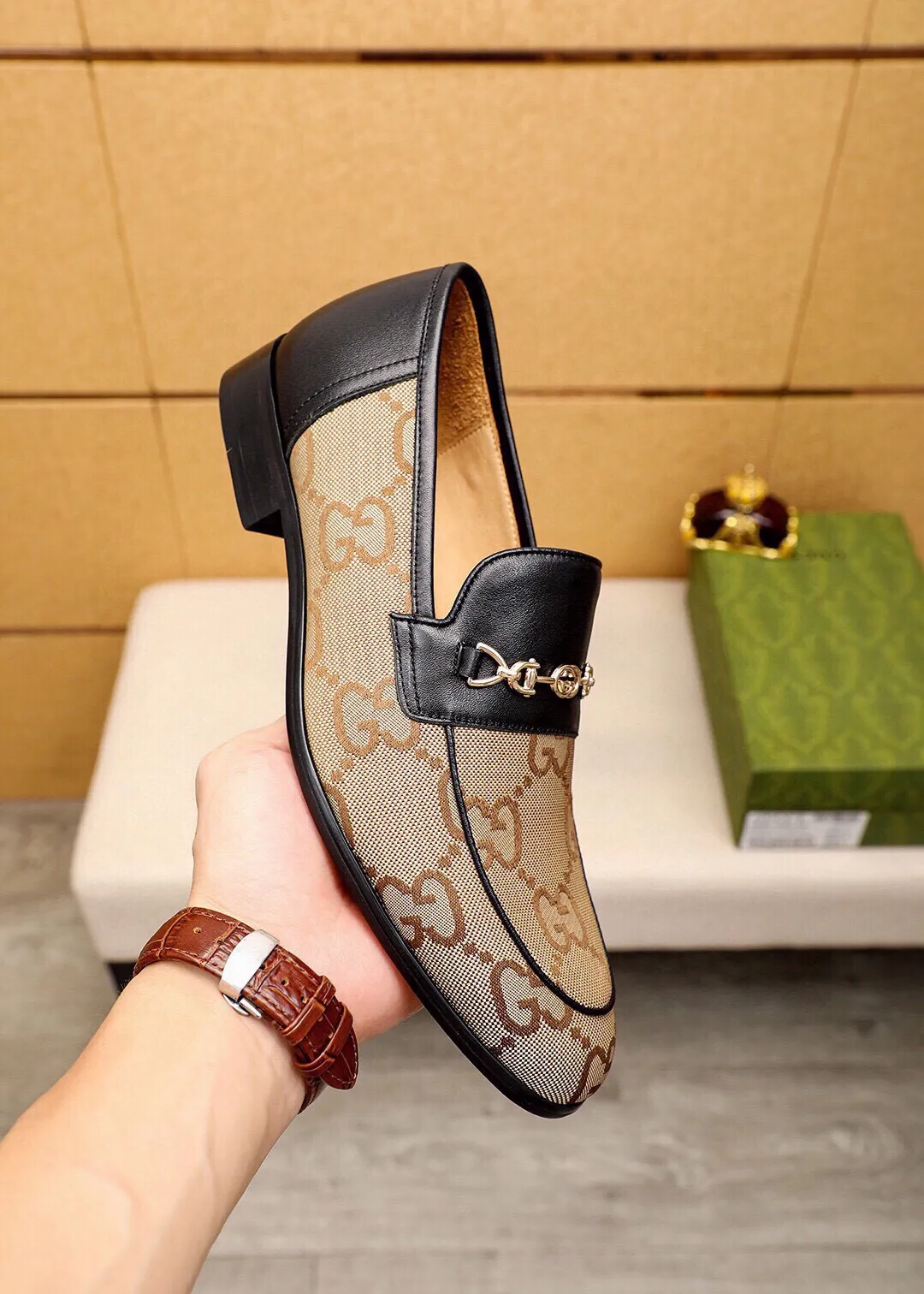 Men's shoes 💰540 💐 GUCCI official website dress shoes 🌀 Italian 🇮🇹 imported denim upper ➕ top imported water-dyed cow 🐂 leather lining 💋 fine handmade original outsole, the real thing looks better when photographed in person Standard size 38-44 (45🉑️customized)